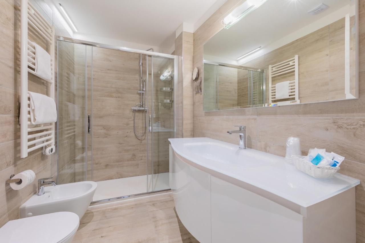 Marina Suites & Apartments 4 Stelle S Caorle Ngoại thất bức ảnh