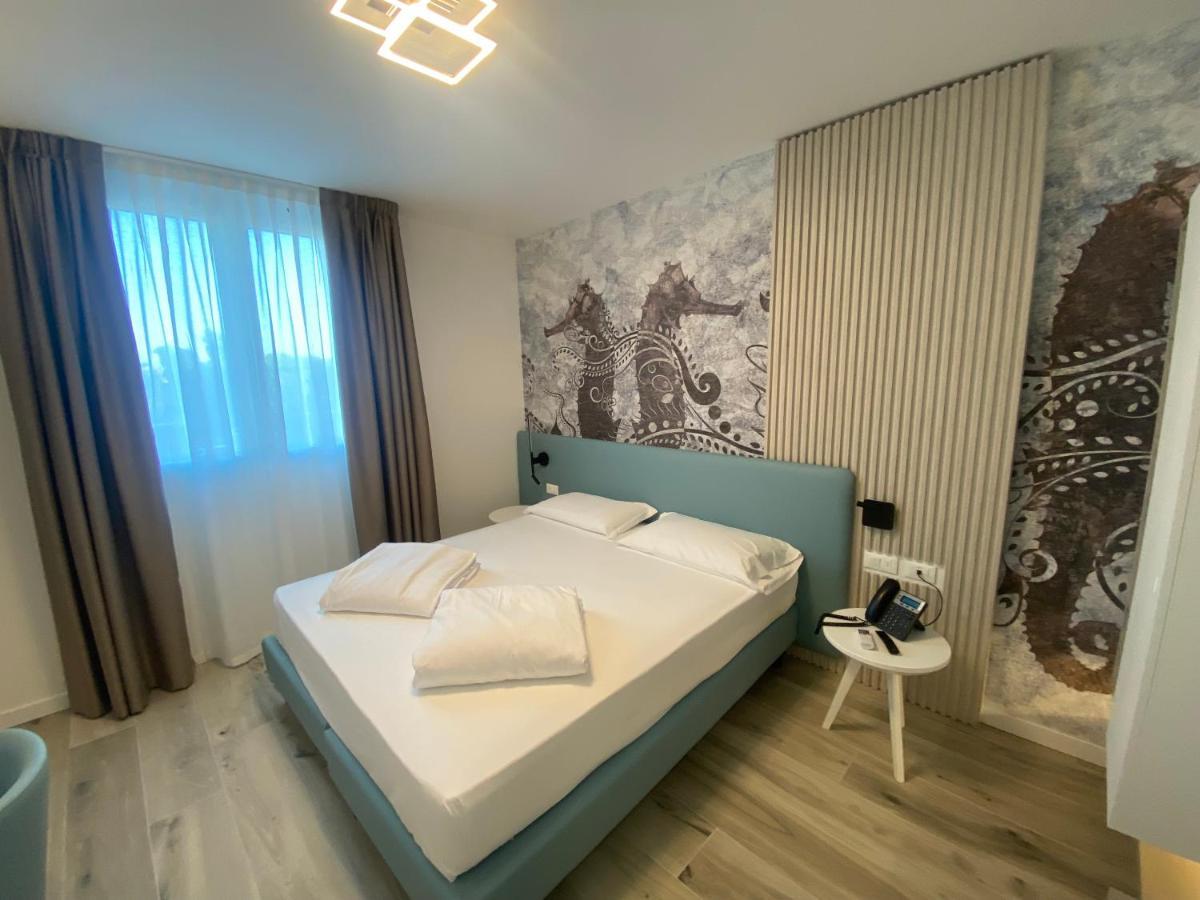 Marina Suites & Apartments 4 Stelle S Caorle Ngoại thất bức ảnh