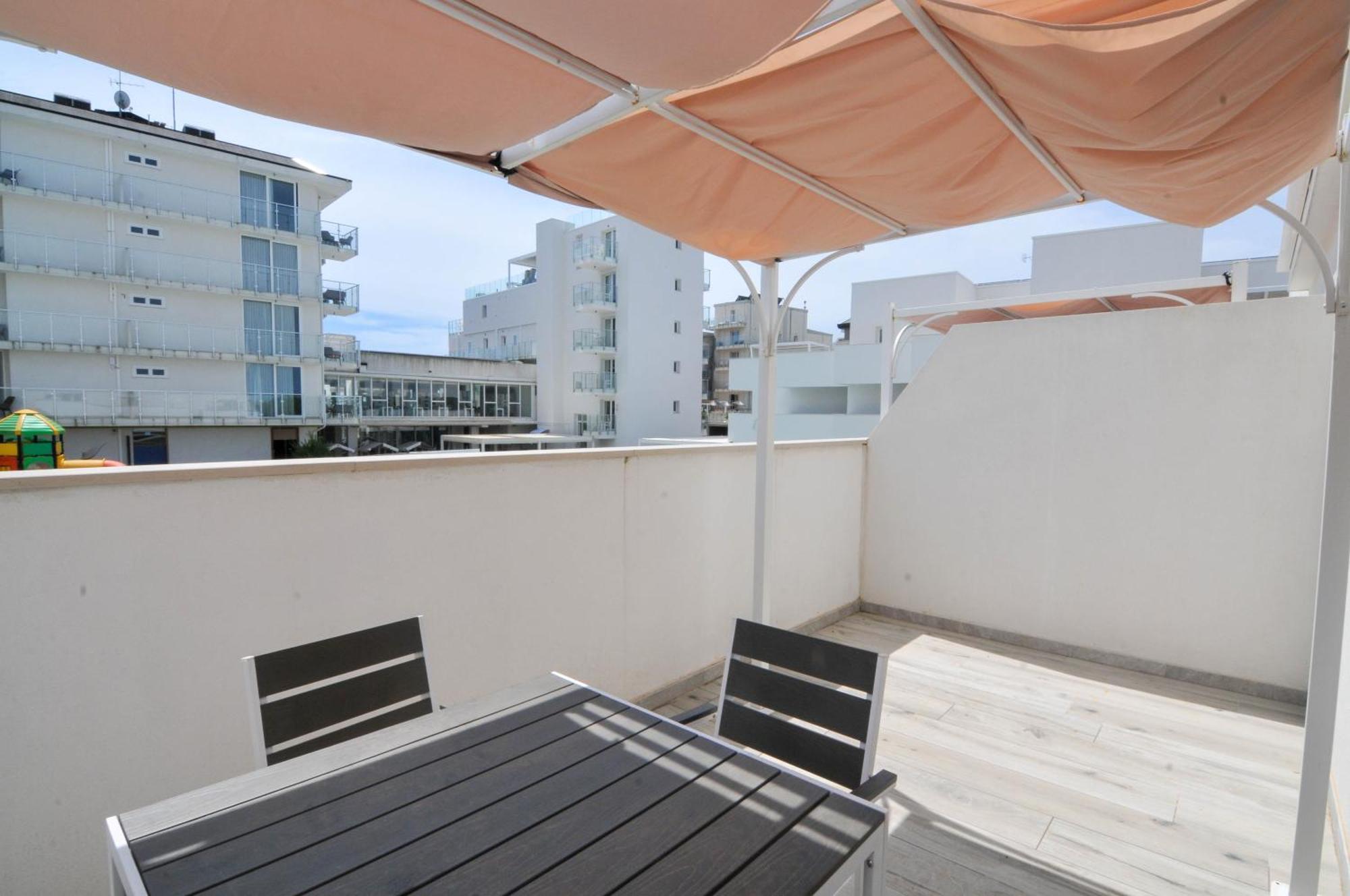 Marina Suites & Apartments 4 Stelle S Caorle Ngoại thất bức ảnh