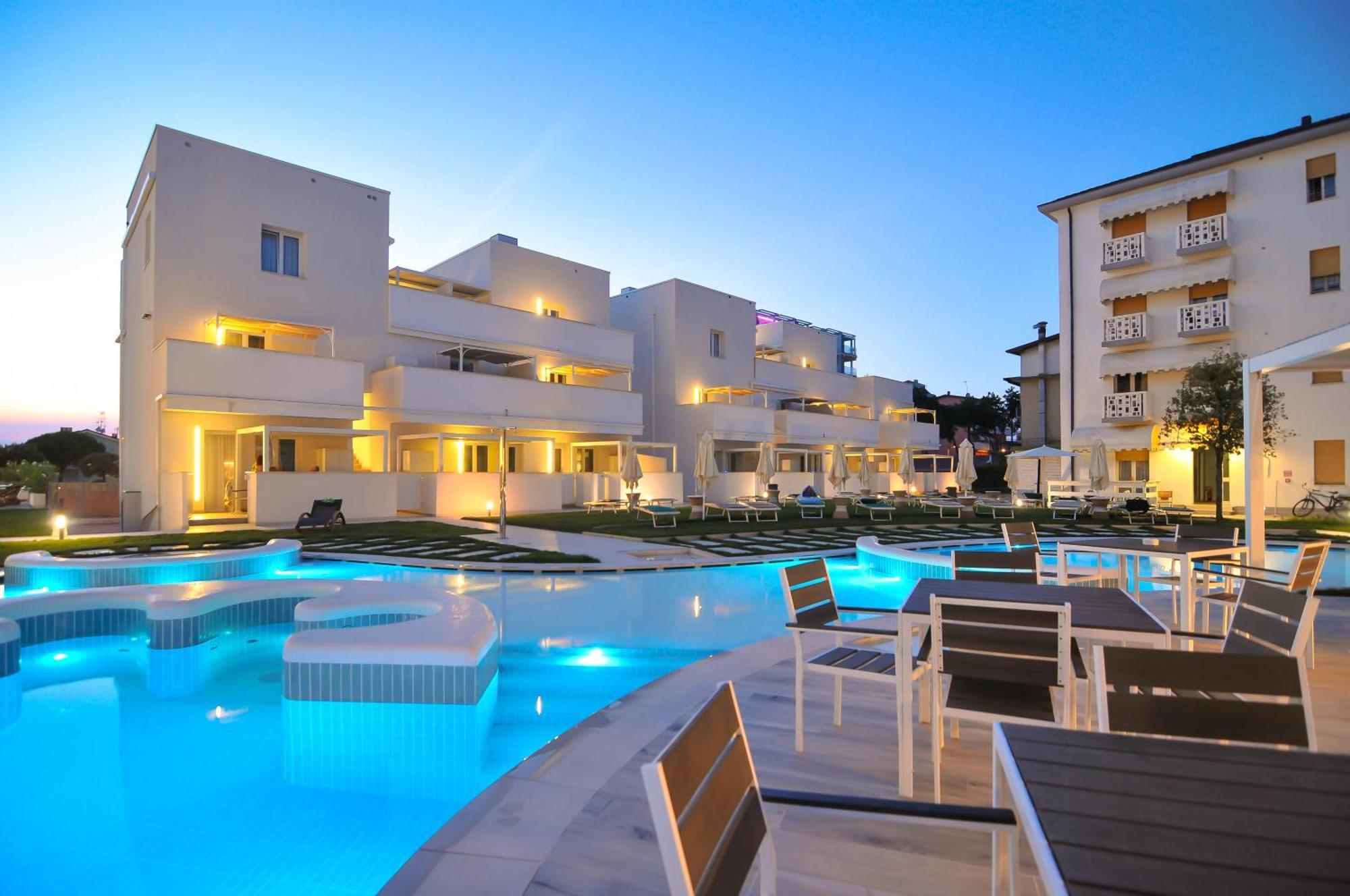Marina Suites & Apartments 4 Stelle S Caorle Ngoại thất bức ảnh