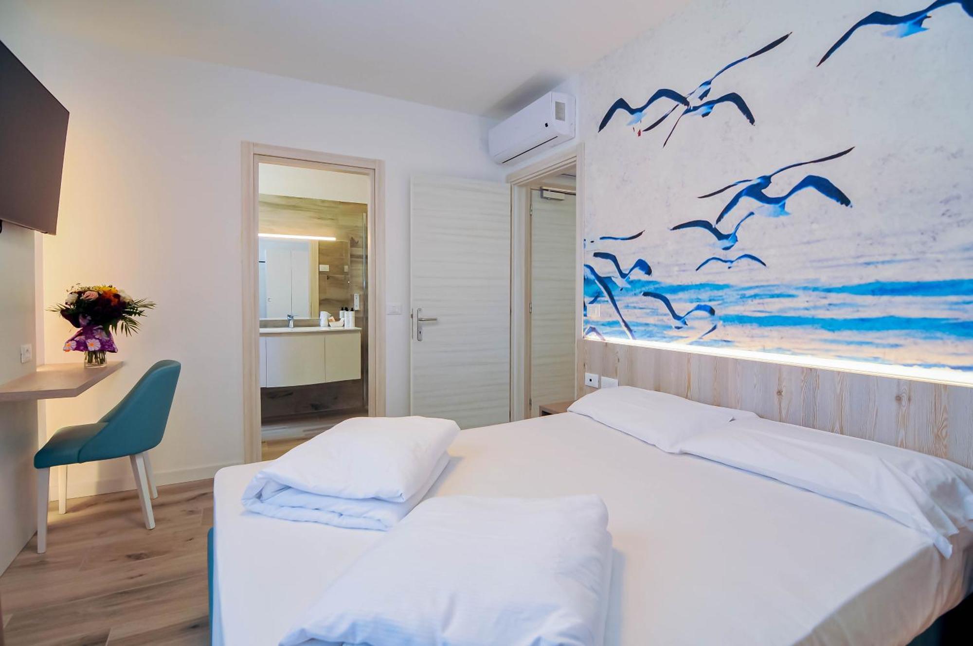 Marina Suites & Apartments 4 Stelle S Caorle Ngoại thất bức ảnh